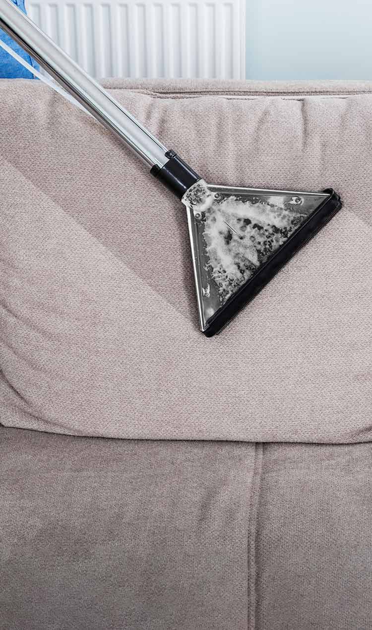 sanificazione di tessuti  divani materassi poltrone sedie lavoro a domicilio roma